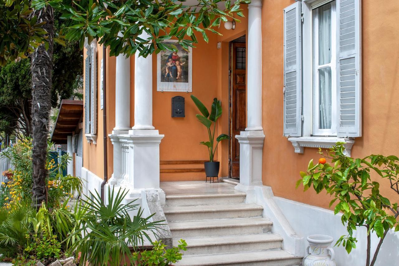 Villa Liberty Urbino Bagian luar foto